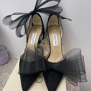 Jimmy Choo - Black Pumps with Asymmetric Grosgrain Mesh Fascinator Bows (Averly)